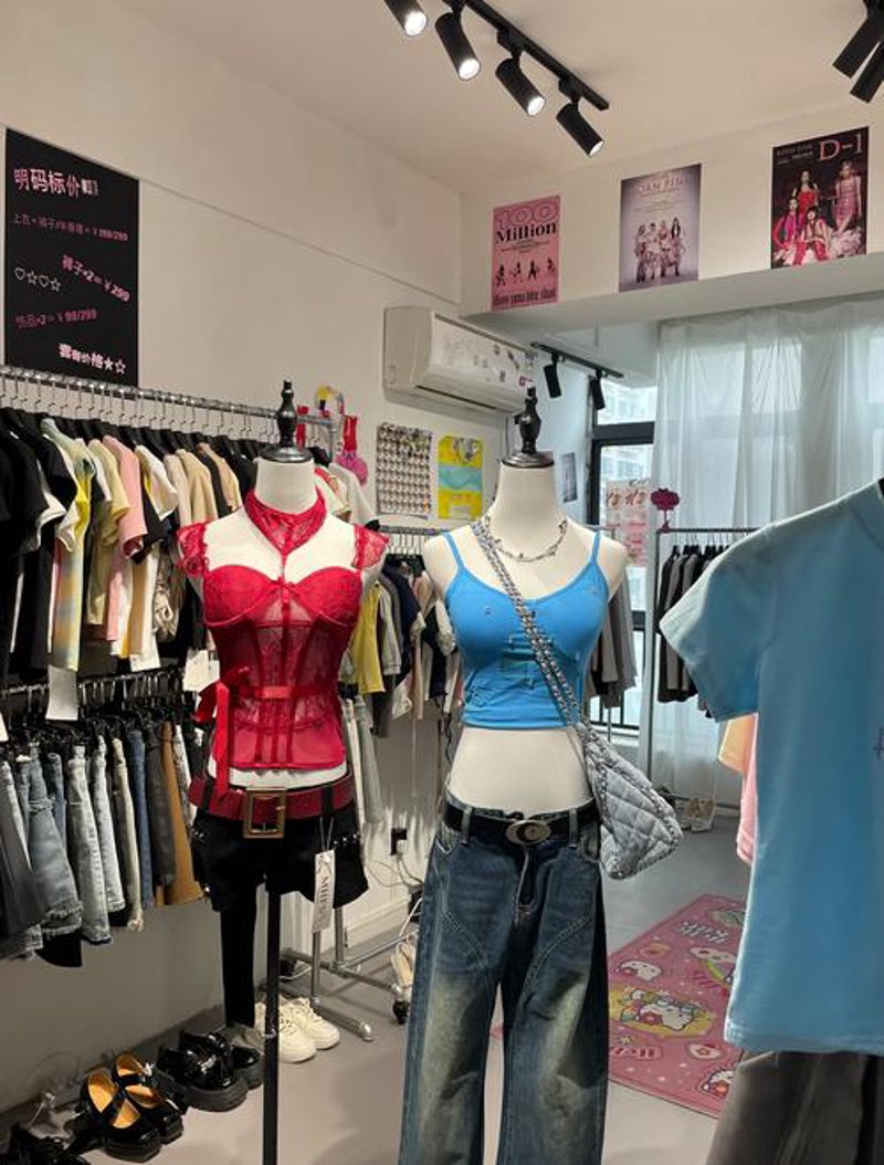 西安女装店：时尚潮流的引领者